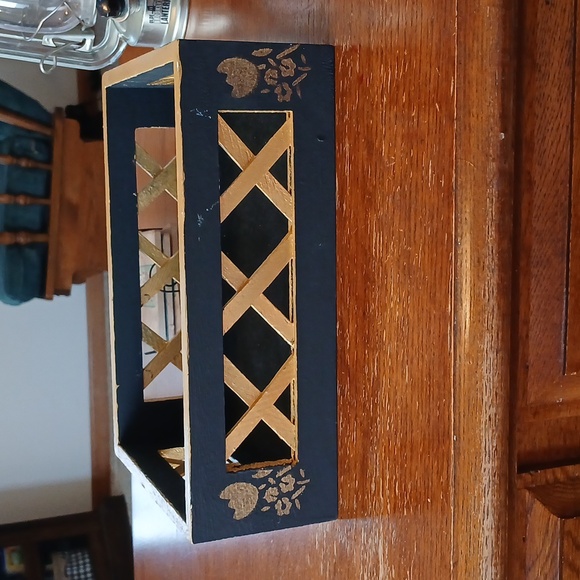 Hand painted box - Picture 6 of 6